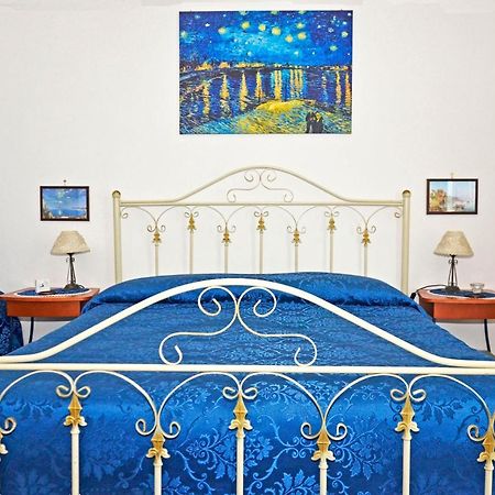 Bed & Breakfast A Castel Capuano Naples Exterior photo