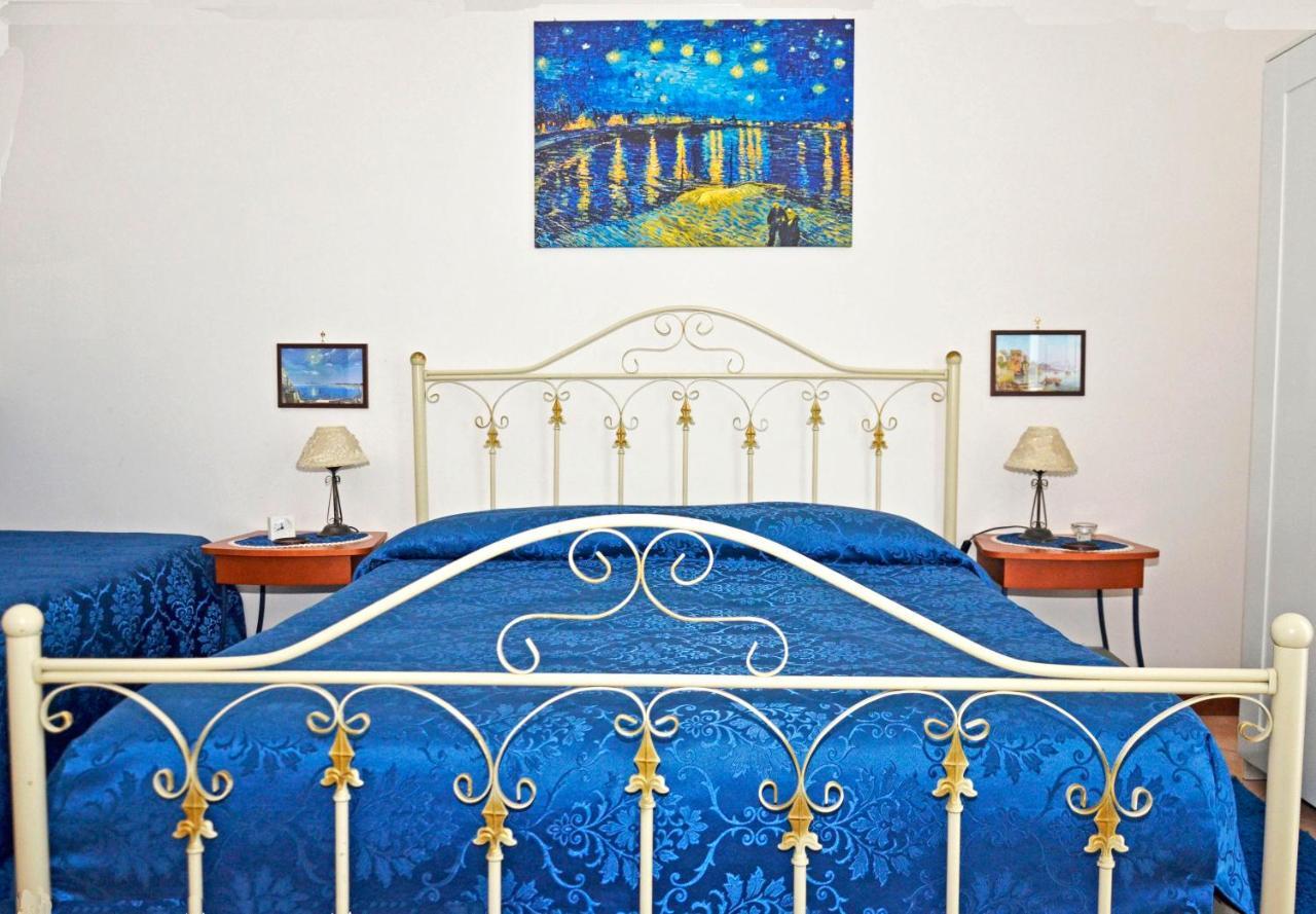 Bed & Breakfast A Castel Capuano Naples Exterior photo
